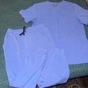 Figs Women’s Medium Short / Petite Jogger Scrub Set Ceil Blue